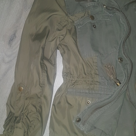 Jacket - Picture 2 of 4